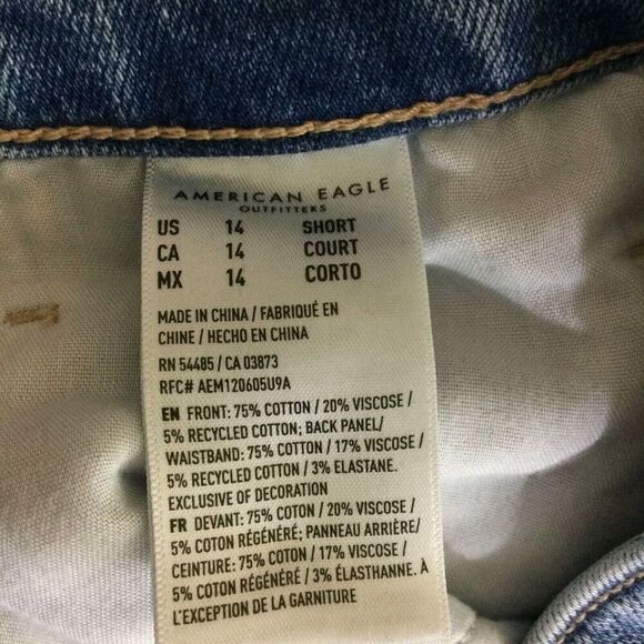 American Eagle Womens Strigid Ripped Knees Mom Denim Jeans Blue Size 14 Short - Picture 8 of 9